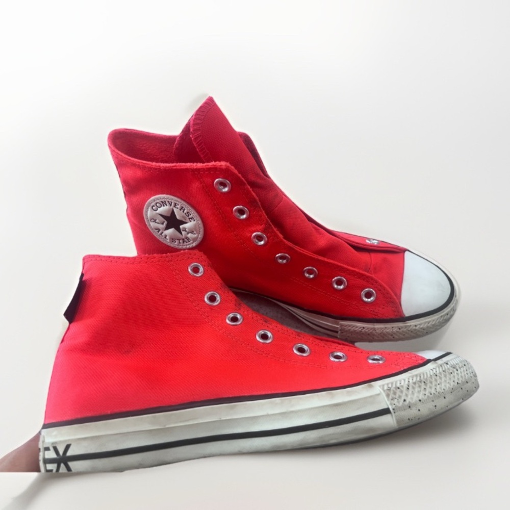 Converse Chuck Taylor CTAS Gore-Tex Soho Survivor Crimson HIGH TOP Sneakers M6W8